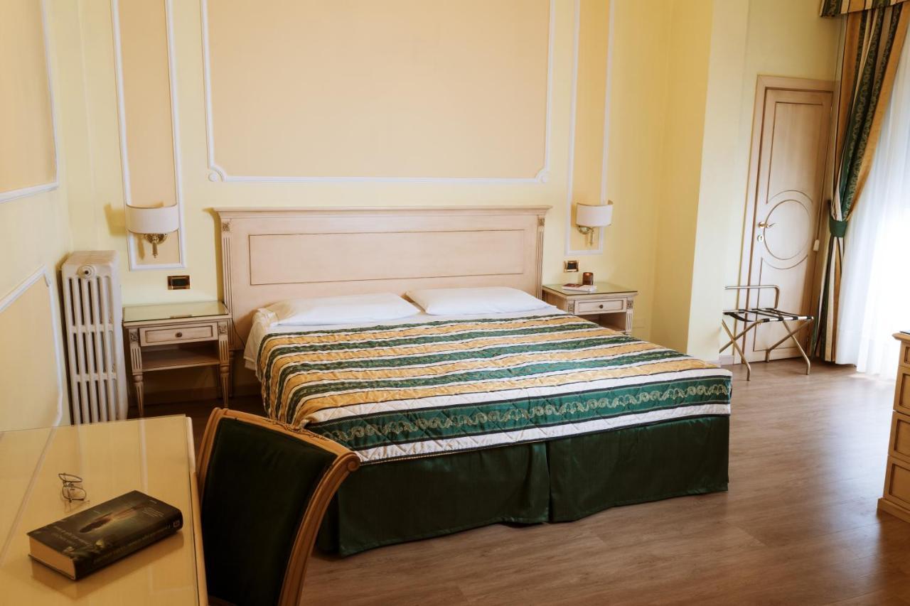 Hotel Terme Salus Abano Terme Exterior photo