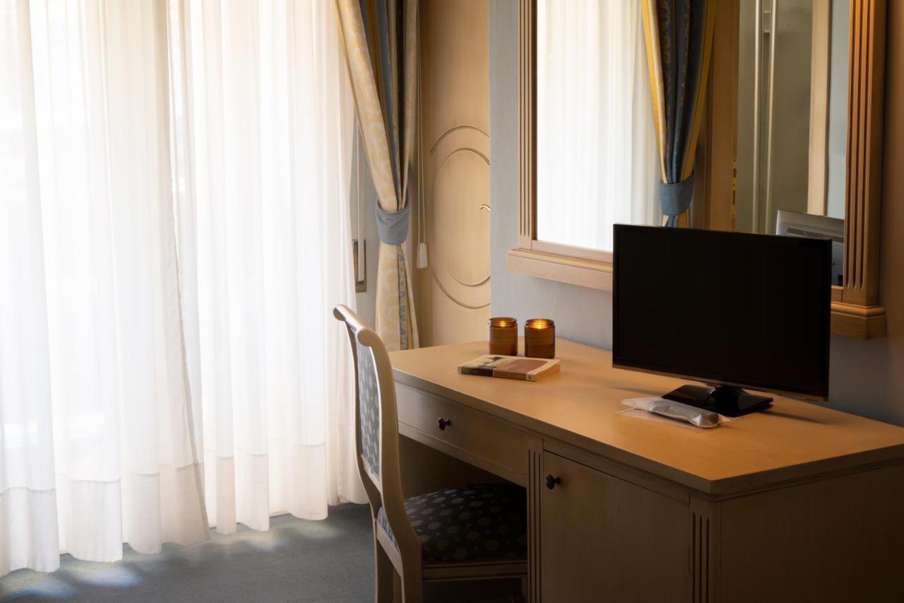 Hotel Terme Salus Abano Terme Exterior photo