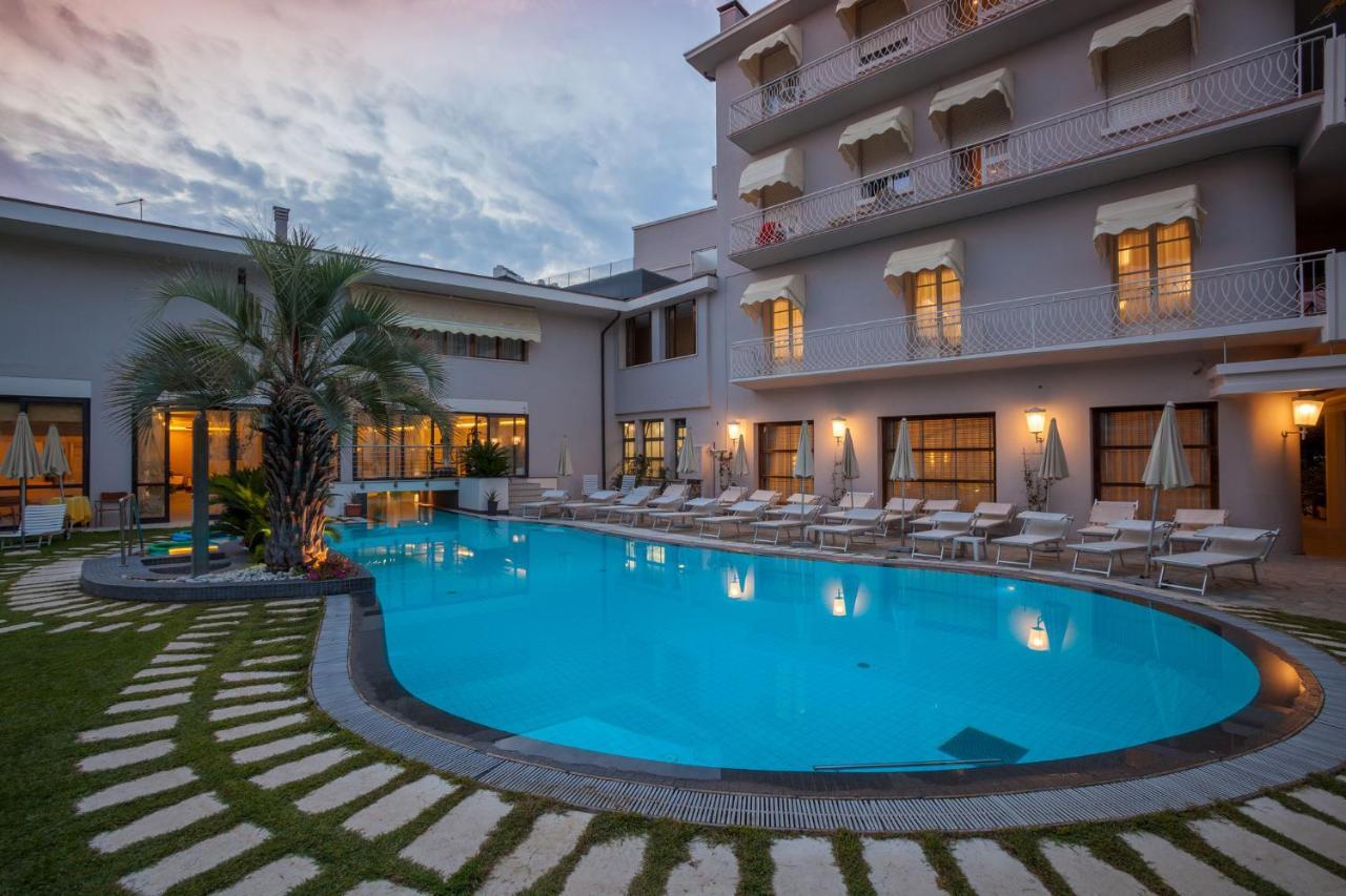 Hotel Terme Salus Abano Terme Exterior photo
